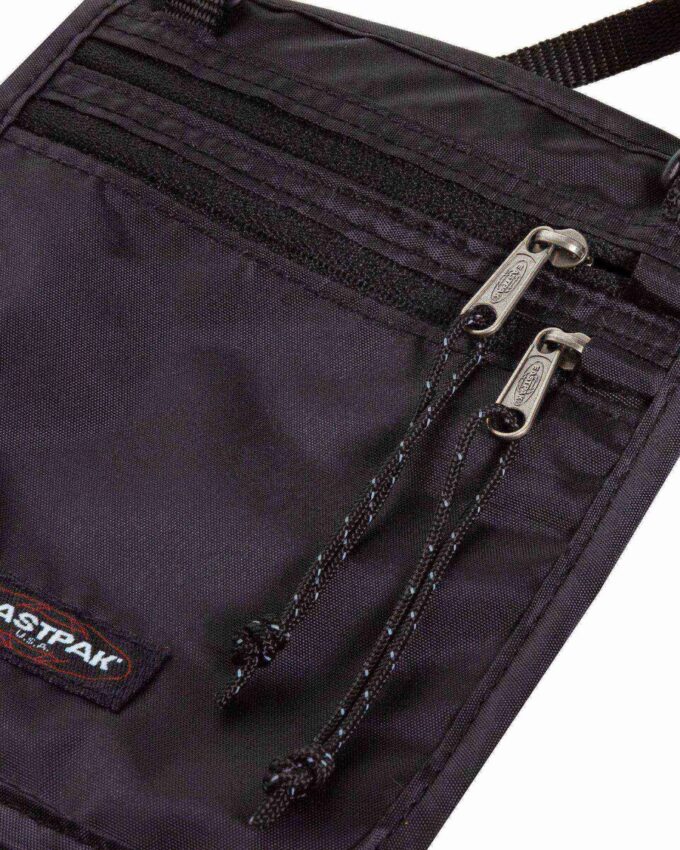 Eastpak SÄKERHETSFÖRSÄKNING